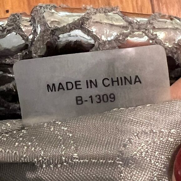 Michael Kors silver metallic clutch/shoulder bag - Picture 11 of 14